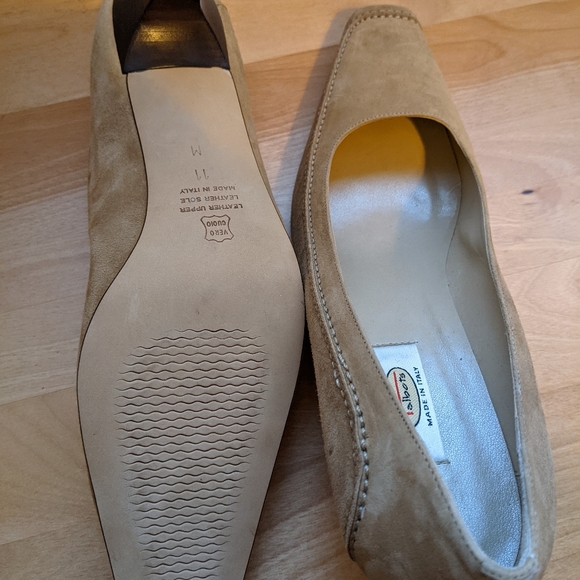 Brand new, Talbots suede shoes, leather upper and sole, made in Italy, size 11 - Picture 4 of 4